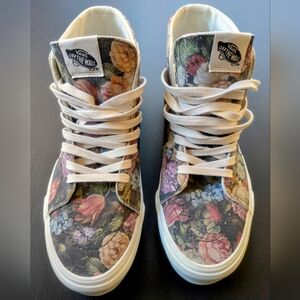 Vans Moody Floral Sk8-Hi Tapered Unisex Sneaker - EUC